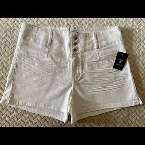 GUESS DENIM SHORTS